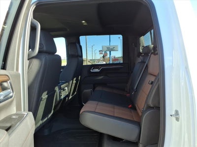 2025 Chevrolet Silverado 3500 HD High Country