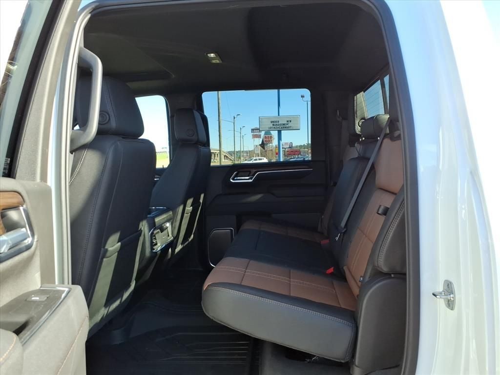 2025 Chevrolet Silverado 3500 HD High Country