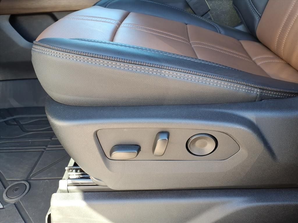 2025 Chevrolet Silverado 3500 HD High Country