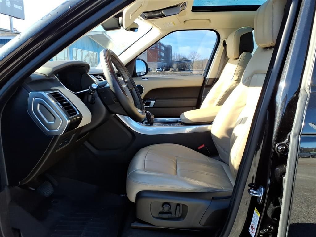 2020 Land Rover Range Rover Sport SE